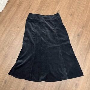 Elegant Black Women's Skirt